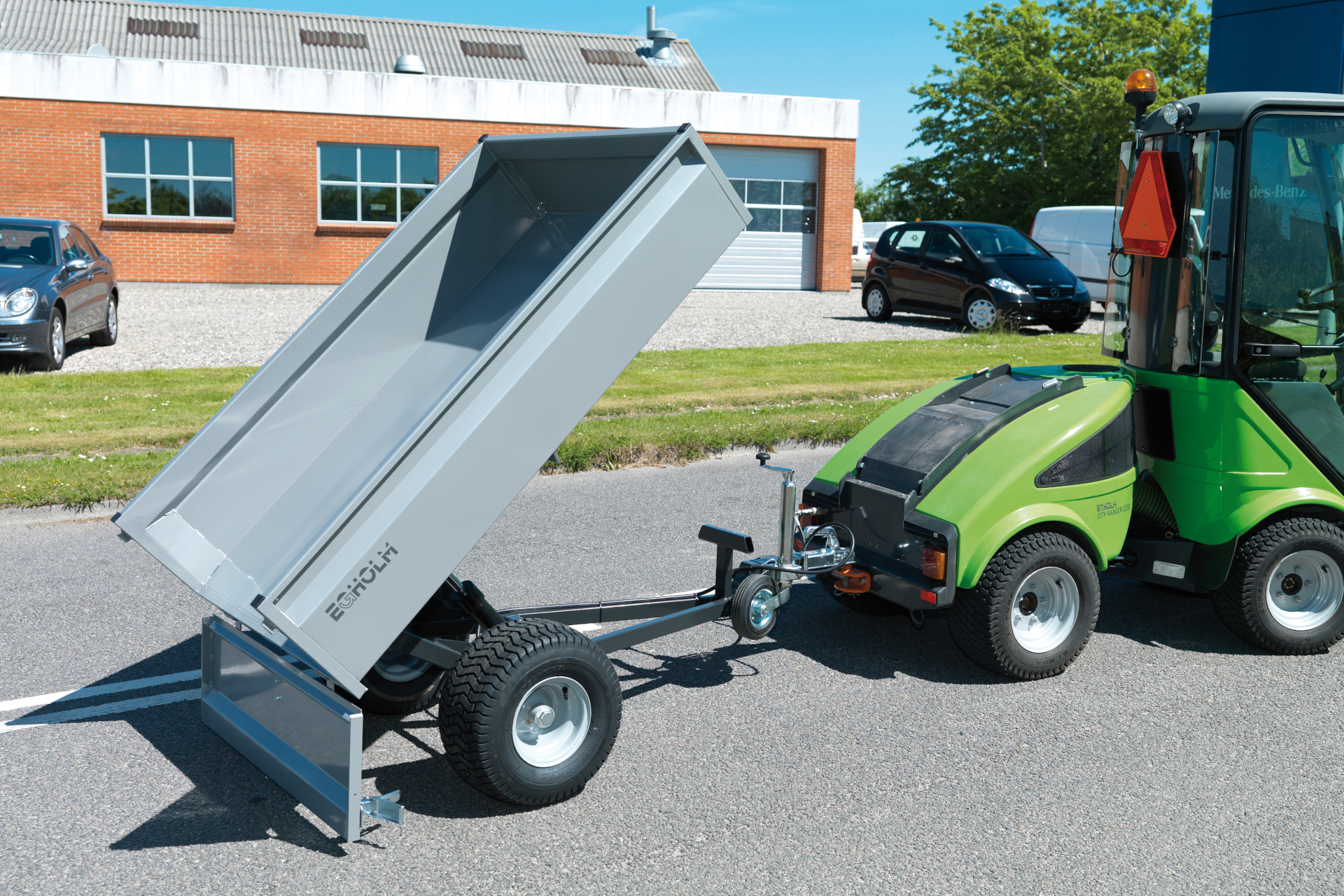 Transport- przyczepa wywrotka