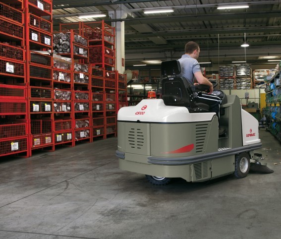 zamiatarka samojezdna