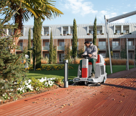 zamiatarka do kostki