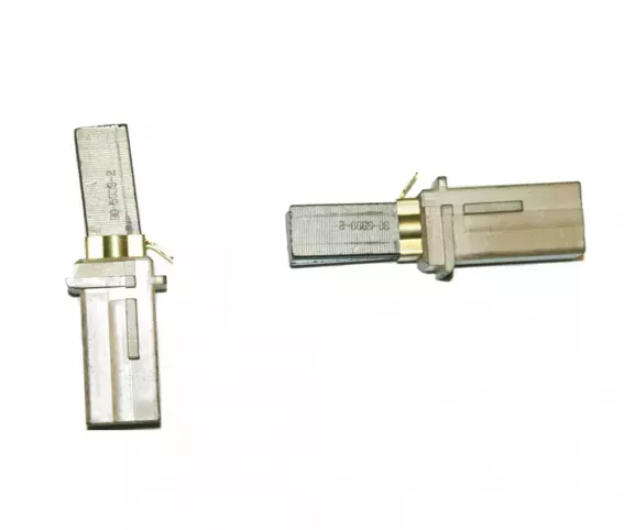 SZCZOTKA WĘGLOWA SILNIKA 119599-12