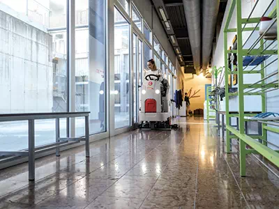 MASZYNA CZYSZCZĄCA COMAC INNOVA 75 B COMFORT