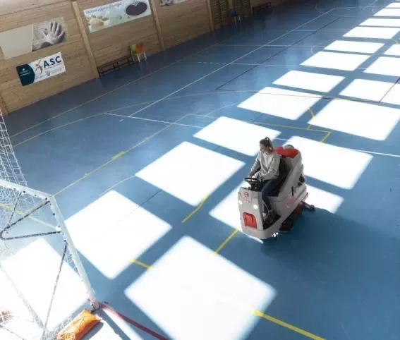 MASZYNA CZYSZCZĄCA COMAC INNOVA 85 B COMFORT