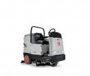 maszyna czyszcząca samojezdna