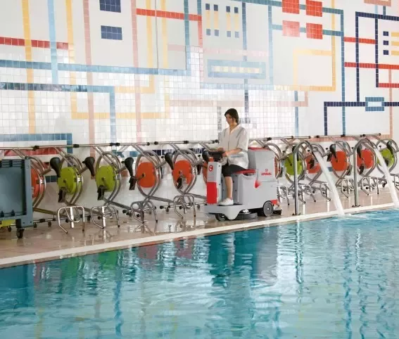 MASZYNA CZYSZCZĄCA COMAC INNOVA 55 B