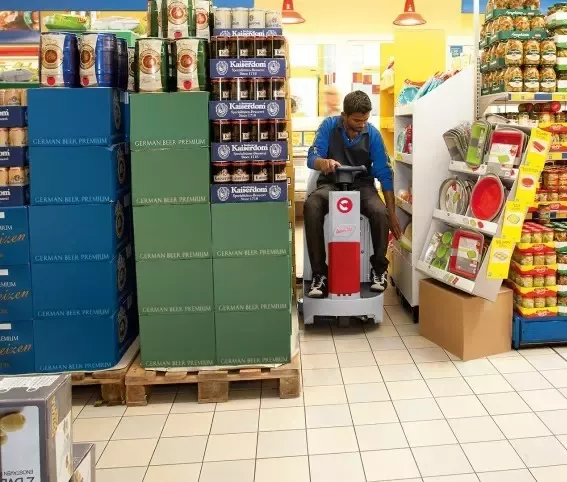 MASZYNA CZYSZCZĄCA COMAC INNOVA 55 B KOMPLET