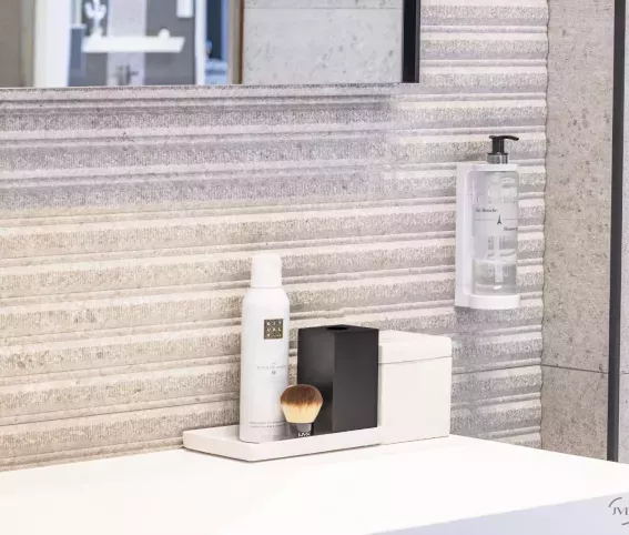 JVD DOZOWNIK ISSIS DO MYDŁA I DEZYNFEKCJI BIAŁY