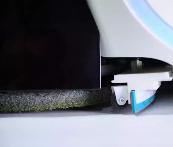 ROBOT SZORUJĄCY LEOSCRUB