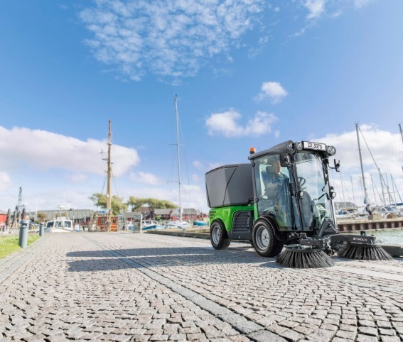 Moduł zamiatająco-zasysający City Ranger 3070