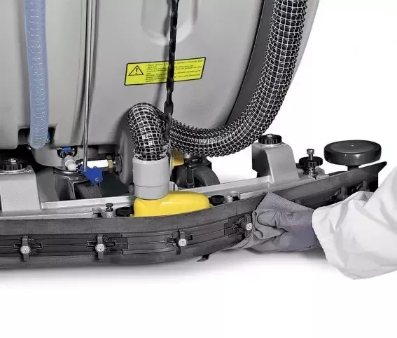 MASZYNA CZYSZCZĄCA COMAC VERSA 65 BTS KOMPLET