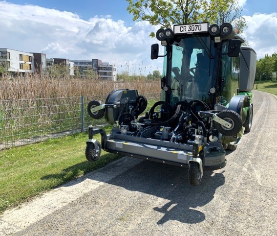 EGH E56000604 KOSIARKA ROTACYJNA TRIPLEX 2500