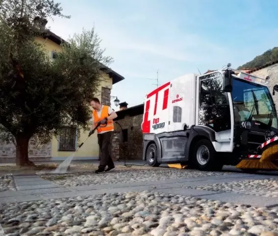 ZAMIATARKA COMAC HP4000