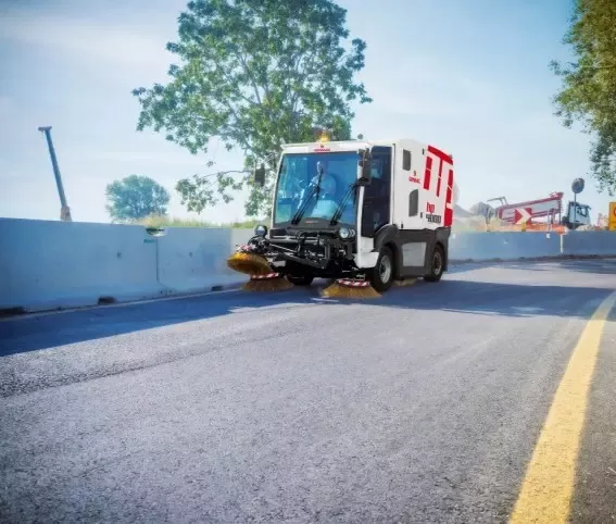 ZAMIATARKA COMAC HP4000