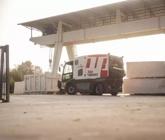 ZAMIATARKA COMAC HP4000