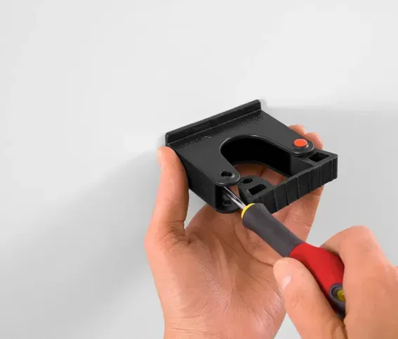 DE522-1 UCHWYT ŚCIENNY TOOLFLEX DO MASZYN CZYSZCZĄCYCH