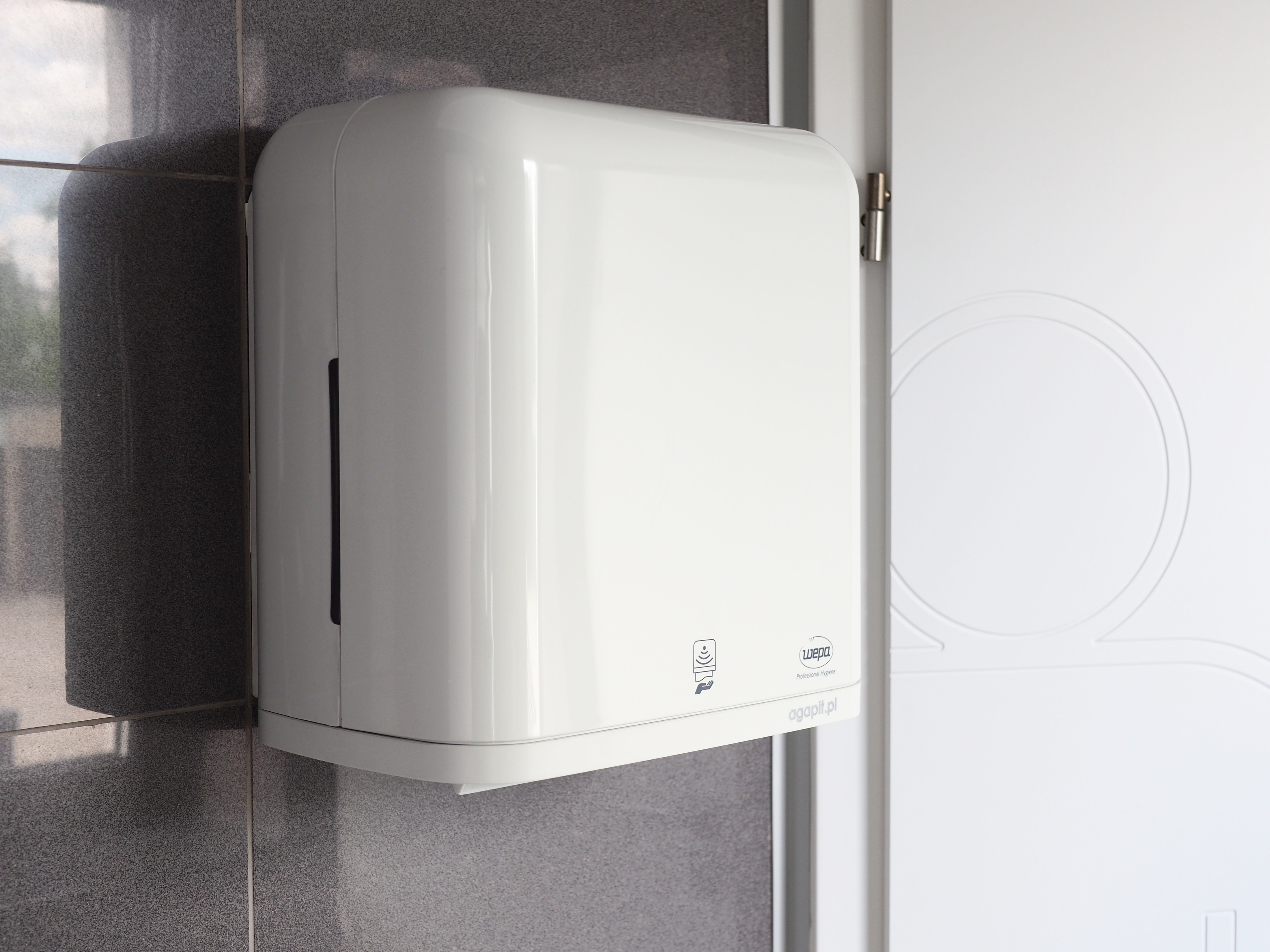 Dozowniki do ręczników papierowych typu AutoCut