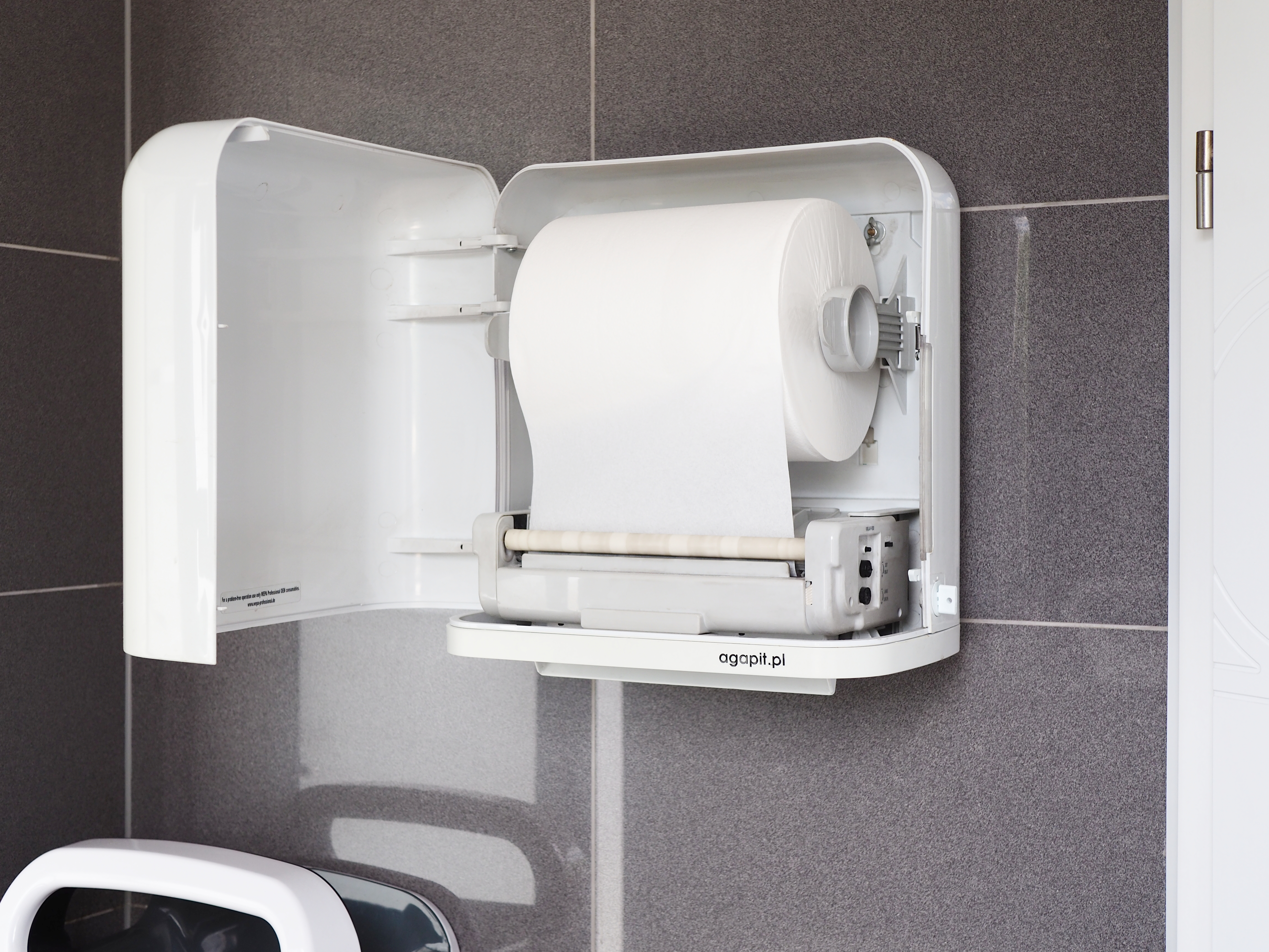 Dozownik do ręczników papierowych typu AutoCut