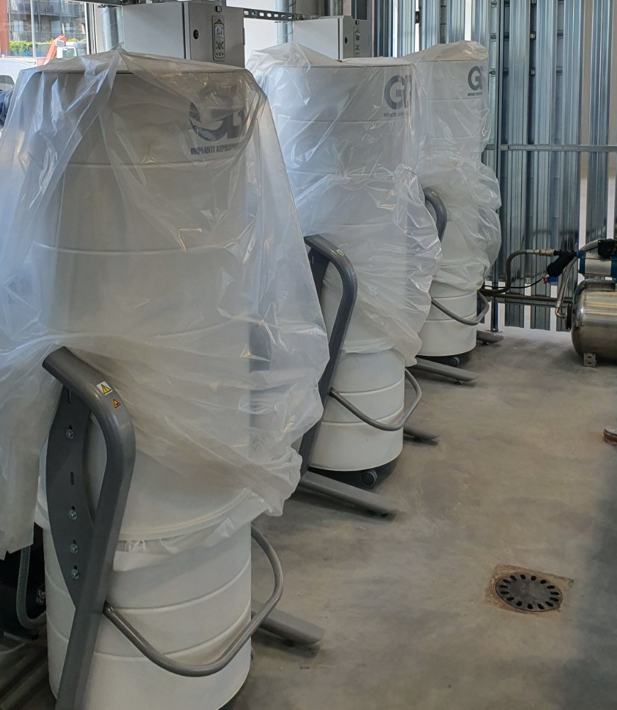 Agapit Cleaning Equipment odpowiedzialny był za przygotowanie specjalnego systemu czyszczenia wnętrza pojazdów opartego na odkurzaczach sucho/mokro 4